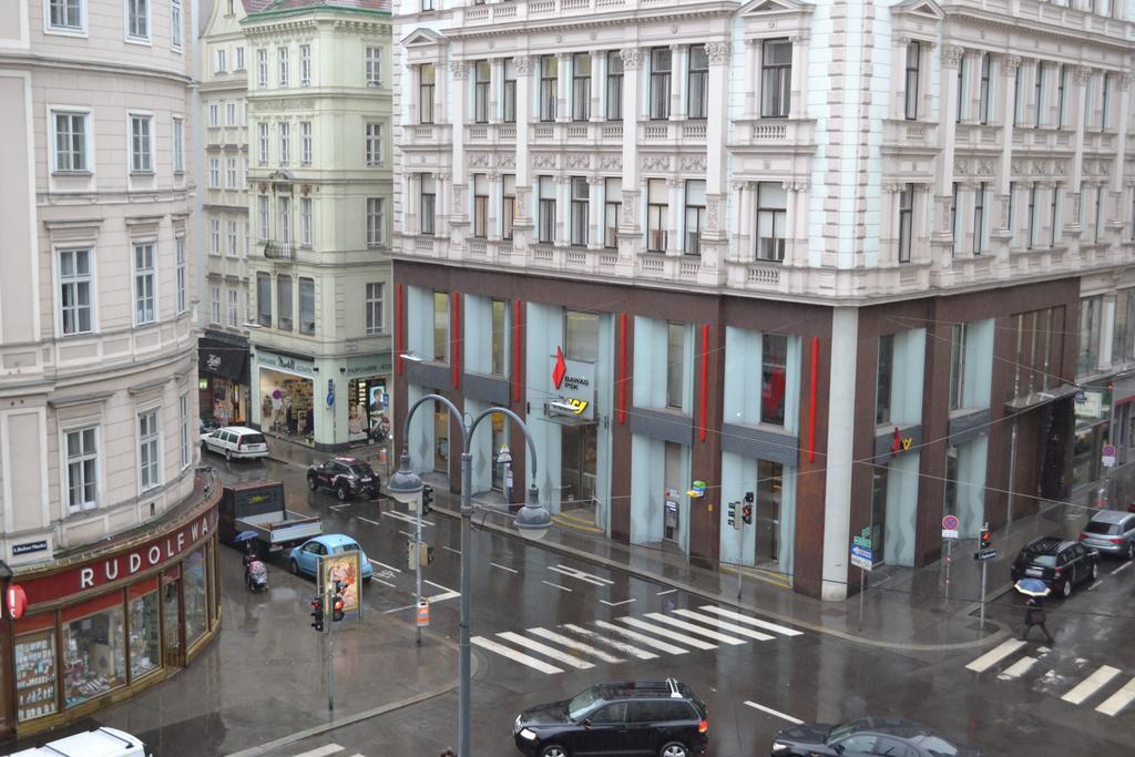 Goldfisch Apartment Hoher Markt ウィーン 部屋 写真